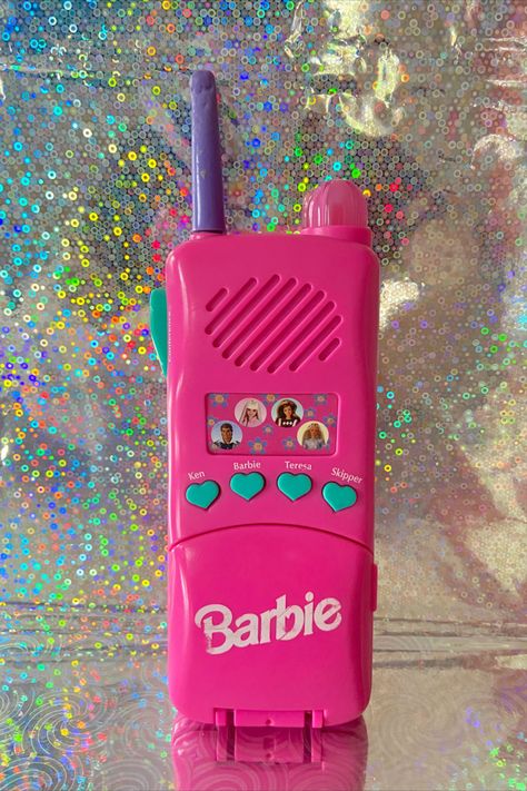 Barbie Flip Phone, Barbie Phone, Phone Obsession, Barbie 90s, Barbie 2000, Childhood Memories 90s, 2nd Birthday Gifts, 2000s Nostalgia, Paper Games