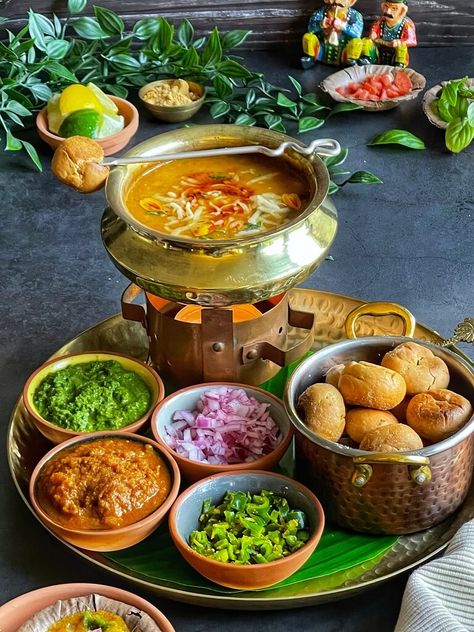 Diwali Recipes – Naturally Nidhi Indian Food Photography, Diwali Recipes, Simple Family Meals, Pani Puri, Diwali Food, Indian Cooking Recipes, Chaat Recipe, Spicy Snacks, Desi Food