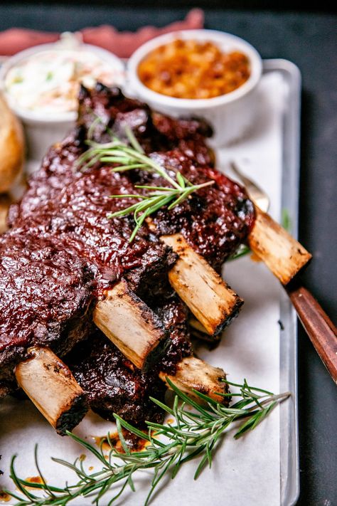 Grilled Beef Short Ribs, Bbq Beef Ribs, Barbeque Recipes, Oven Recipe, Recipe Beef, Cole Slaw, Ribs Recipe, Bbq Beef, Grilled Beef