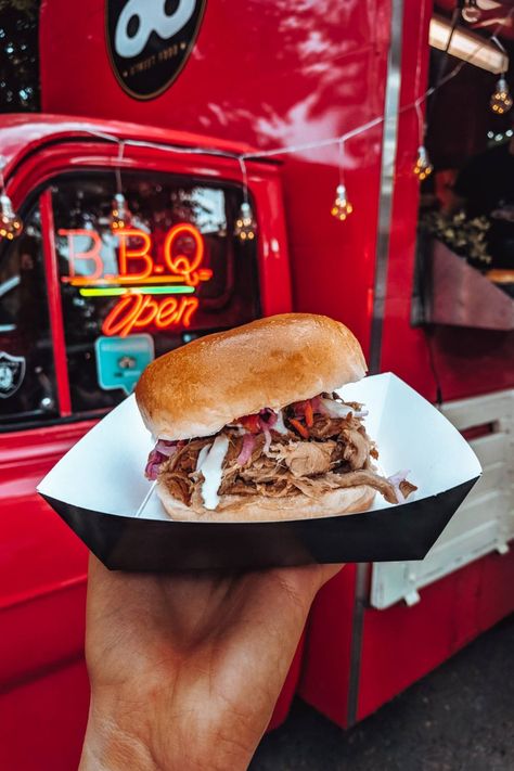 Foodtrucks Ideas, Bbq Food Truck, Food Vans, Food Van, Food Street, Food Content, Best Street Food, Bbq Pulled Pork, Food Science