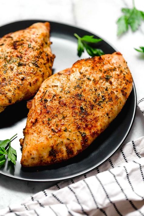 Chefman Air Fryer Recipes, Air Fryer Recipes Chicken Breast, Whole30 Diet, Air Fryer Recipes Breakfast, Bbq Chicken Breast, Recipes Bbq, Air Fryer Oven Recipes, Air Fryer Recipes Chicken, Air Fryer Dinner Recipes