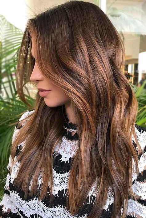 Chocolate Brown Hair Color With Chestnut Balayage #brownhair #balayage ❤️ Want to find some chestnut hair color ideas? Warm brown hair with highlights, chestnut locks with golden balayage, light ombre for dark hair and more inspiring ideas are here! ❤️ See more: http://lovehairstyles.com/chestnut-hair-color-ideas/ #lovehairstyles #hair #hairstyles #haircuts Chestnut Balayage, Dark Ombre Hair, Auburn Balayage, Chestnut Brown Hair, Golden Brown Hair, Chestnut Hair, Brown Ombre Hair, Chestnut Hair Color, Ombre Hair Blonde