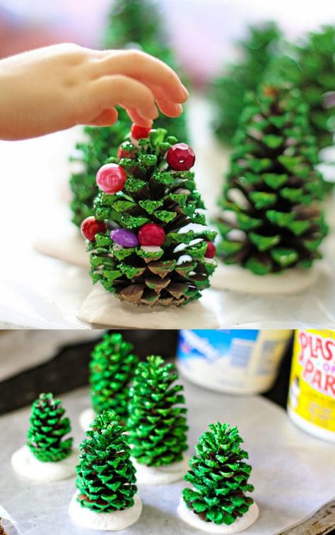 Pinecone Decorations, Ideas Decoracion Navidad, Crafts Thanksgiving, Pinecone Crafts Kids, Pine Cone Christmas, Pinecone Crafts Christmas, Pine Cone Christmas Tree, Cone Crafts, Christmas Pine Cones