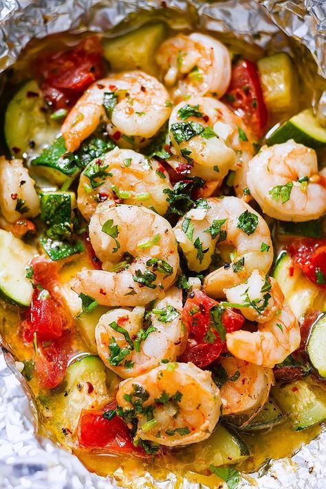 Shrimp Packets, Shrimp Foil Packets, Shrimp And Zucchini, Foil Meals, Keto Shrimp, Foil Packet Dinners, Foil Dinners, Foil Pack Meals, Foil Packs