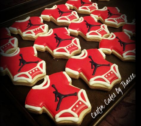 Jordan Cake, Jordan Baby Shower, Basketball Baby Shower, Onesie Cookies, Logo Baby, Baby Boy 1st Birthday Party, Baby Shower Treats, Jordan Logo, Baby Boy 1st Birthday