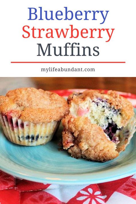 A simple Blueberry Strawberry muffin recipe to use fresh berries in. Perfect for guests or for any gathering. #muffins #blueberry #strawberry Blueberry And Strawberry Muffins, Strawberry Blueberry Muffins, Strawberry Muffin Recipe, Blueberry Recipes Easy, Blueberry Crumb Muffins, Blueberry Zucchini Muffins, Strawberry Muffin, Leftover Strawberries, Strawberry Muffin Recipes