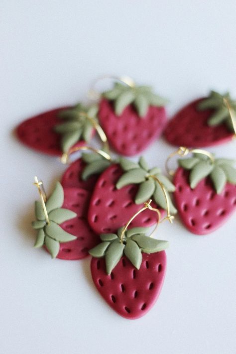 Strawberries Polymer Clay Earrings - Etsy Strawberry Earrings Clay, Earrings From Clay, Strawberry Polymer Clay Earrings, Fruit Clay Earrings, Diy Earrings Fimo, Fun Clay Earrings, Diy Earrings Clay, Polymer Earrings Ideas, How To Make Polymer Clay Earrings