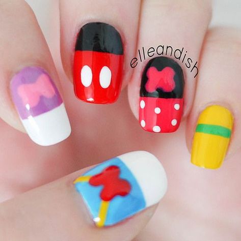 15 Cute Nail Art Designs & Ideas 2016 Mouse Nail Art, Mickey Mouse Nail Art, Disneyland Nails, Minion Nails, Disney Nail Designs, Gel Nails Long, Mickey Mouse Nails, Disney Inspired Nails, Minnie Mouse Nails