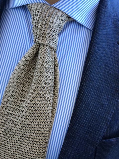 Mens Neckwear, Tie Fashion, Navy Jacket, Knit Tie, Stripe Shirt, Mens Fashion Suits, Well Dressed Men, Gentleman Style, Mens Casual Outfits