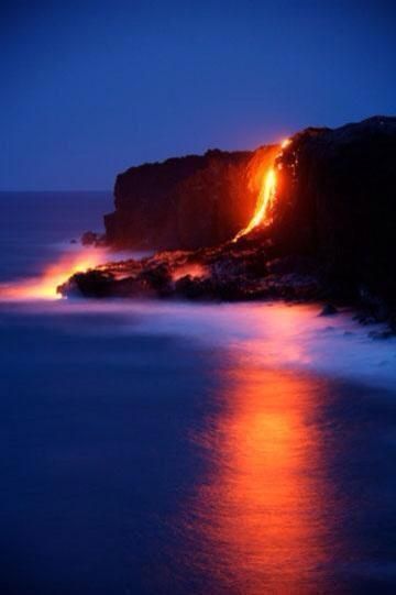 Hawaii Volcano, Mountains Photography, Volcano National Park, Places On Earth, Travel Hiking, Big Island, Pretty Places, Kauai, Honolulu