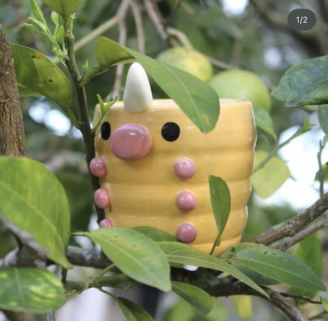 Pokémon Pottery, Easy Pinch Pot Ideas, Nerdy Pottery, Pokemon Pottery, Pokemon Ceramics, Pokemon Clay Art, Useful Ceramics Ideas, Clay Pinch Pot Ideas, Pinch Pot Ideas