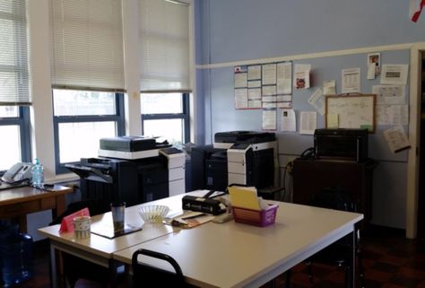 Break-room Makeovers Boost Morale and Focus on School Staff Wellness – Thriving Schools | A partnership for healthy students, staff & teachers Focus On School, School Wellness, Calming Room, Teachers Lounge, Staff Room, School Interior, School Staff, Wellness Center, Break Room