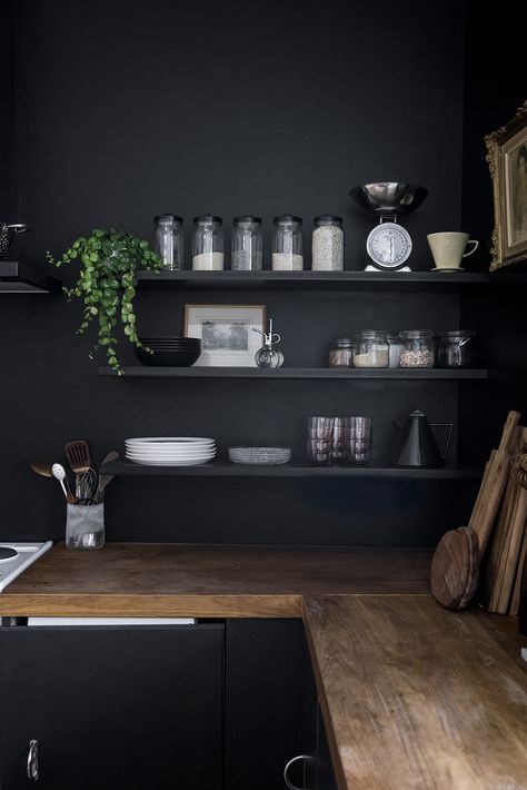 My Favorite Black Paint Colors | SG Style Black Walls Kitchen, Butcherblock Countertops, Architecture Renovation, Black Paint Color, Black Floating Shelves, Interior Vintage, Dark Kitchen, Dark Walls, Dark Interiors