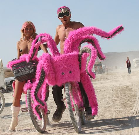 Burning Man 2008 by Phil Steele (Philosopher) Burning Man Gifts Ideas, Burning Man People, Burning Man Bike, Burning Man Girls, Burning Man Accessories, Burning Man Vehicles, Burning Man Bicycles, Burning Man Sculpture, Afrika Burn