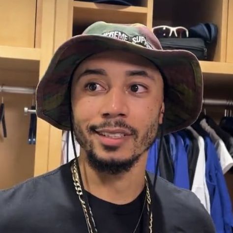 Mookie Betts Aesthetic, Miguel Vargas Dodgers, Dodgers Funny, Dodgers Aesthetic, Let's Go Dodgers, Dodgers Nation, Dodgers Girl, Dodger Game, Mookie Betts