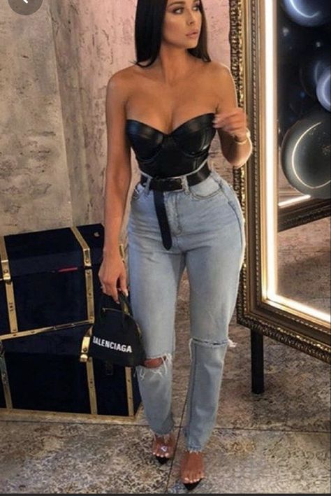 Club Outfits For Women, Outfit Jeans, Leather Corset, Looks Black, Night Out Outfit, Looks Chic, Going Out Outfits, Looks Style, Ladies Dress Design