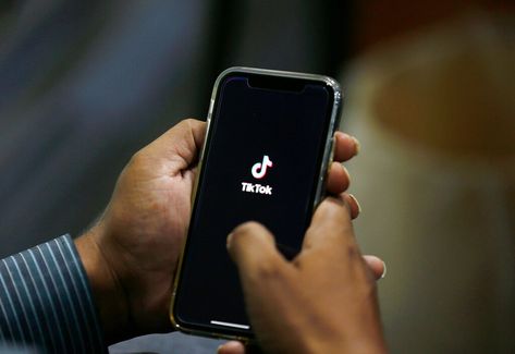 Trump backs proposed deal to keep TikTok operating in US https://www.ocregister.com/2020/09/19/trump-backs-proposed-deal-to-keep-tiktok-operating-in-us/ Tiktok App, Medium App, Social Media Company, Video App, Tick Tock, What’s Going On, Tech News, New York Times, Illinois