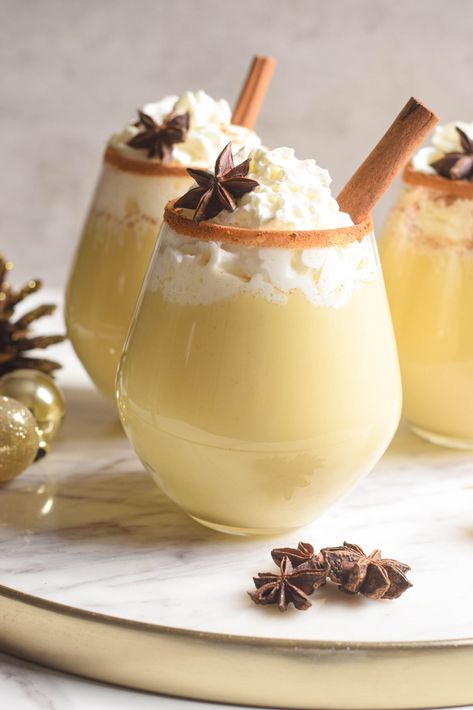 This homemade eggnog (Polish way) is a creamy, luxurious drink to enjoy during the holiday season and Christmas. Egg Nog Recipe, Alcoholic Eggnog, Eggnog Drinks, Eggnog Recipe Homemade, Christmas Eggnog, Creamy Eggnog, Homemade Eggnog, Drink Mixes, Eggnog Recipe