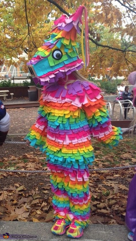 Kids Thanksgiving Art Projects, Piñata Costume, Pinata Halloween Costume, Pinata Costume, Turkey Crafts For Preschool, Homemade Pinata, Thanksgiving Art Projects, Halloween Pinata, Turkey Disguise Project