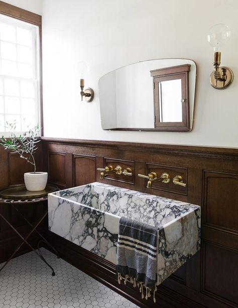 Wainscoting ideas - how millwork can uplift modern interiors | Livingetc Unique Bathroom Vanity Ideas, Floating Marble Vanity, 2021 Interior Design Trends, Rob Roy, Bathroom Redesign, Water Closet, Marble Sinks, Bathroom Inspo, Design Jobs