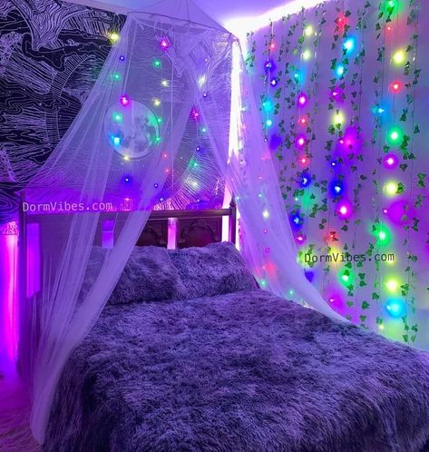 Apartment Decor Bedroom, Neon Bedroom, Neon Room, Iconic Art, Cute Bedroom Ideas, Indie Room Decor, Girl Bedroom Designs, Indie Room, Bed Canopy