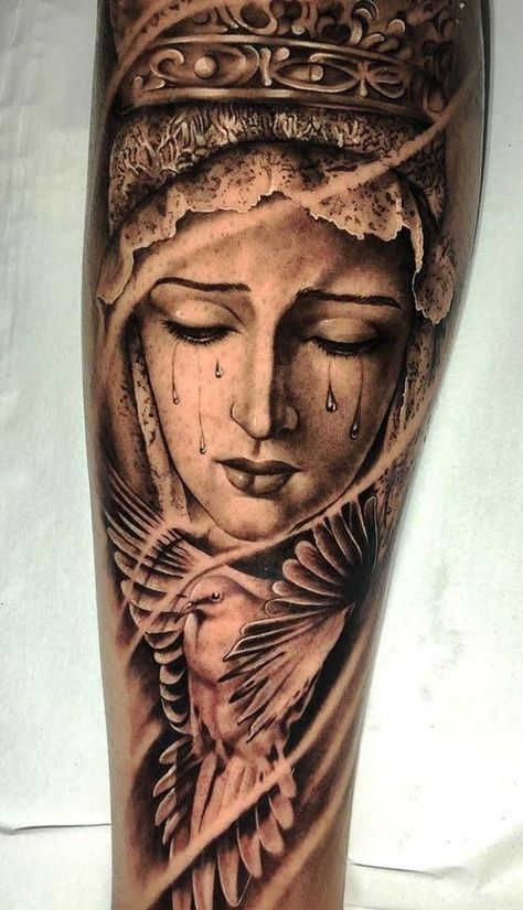 Virgen Mary Tattoo, Religous Tattoo, Praying Hands Tattoo Design, Mother Mary Tattoos, Maria Tattoo, Jesus Christ Tattoo, Tattoo Homme, Virgin Mary Tattoo, Mary Tattoo