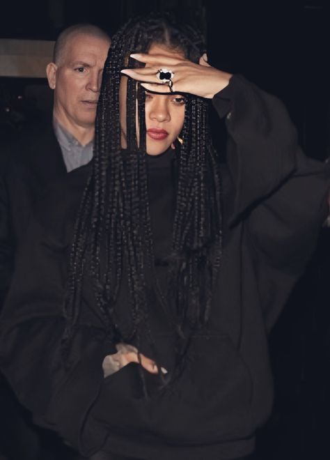 Hair Like Wool, Rihanna Fenty Beauty, Looks Rihanna, Rihanna Hairstyles, Afro Braids, Rihanna Outfits, Rihanna Looks, Rihanna Photos, Rihanna Riri