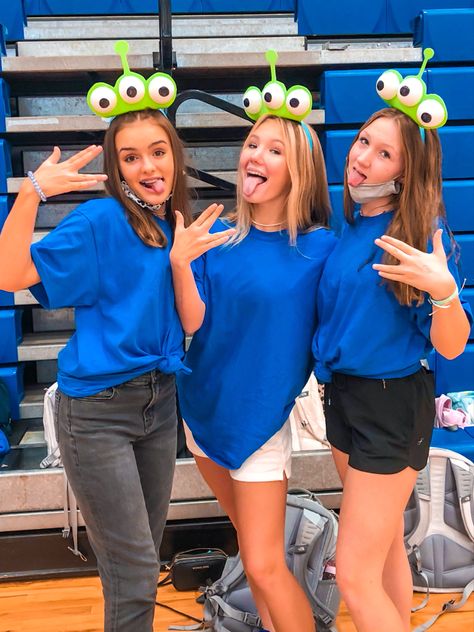 Movie Day Costumes Spirit Week, Toy Story Spirit Day, Toy Story Spirit Week, Trio Twin Day, Three Aliens From Toy Story Costume, Twin Day Homecoming Week, Twin Day Dress Up Ideas, Trio Twin Day Ideas, Space Outfit Spirit Week