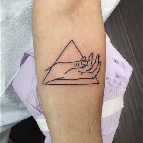 Minimalist hand tattoo on the left inner forearm. Jonboy Tattoo, Tatuagem Masculina Pequena, Best Tattoo Ever, Black Bird Tattoo, Small Forearm Tattoos, Galaxy Tattoo, Triangle Tattoos, Stylist Tattoos, Cool Small Tattoos