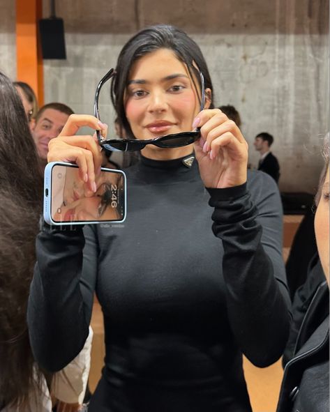 her lockscreen with timmy 🥹🫶🏼 Maquillaje Kylie Jenner, Kylie Jenner Fotos, Kylie Jenner Icons, Kylie Jenner Photoshoot, Estilo Kylie Jenner, Kyle Jenner, Kylie Jenner Lipstick, Kylie J, Kylie Jenner Makeup