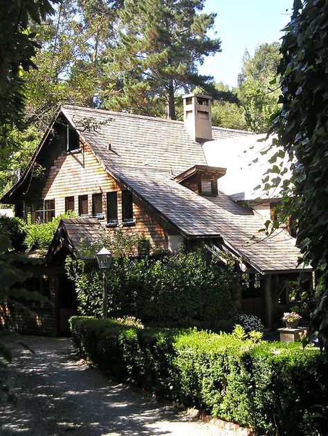 Bernard Maybeck, Architect: J.B.Tufts House, San Rafael, C… | Flickr Arts And Crafts House Exterior, Craftsman Exteriors, Fantasy Cabin, Craftsman Architecture, Bernard Maybeck, Rustic Home Exterior, Shingle House, Craftsman Exterior, Arts And Crafts House