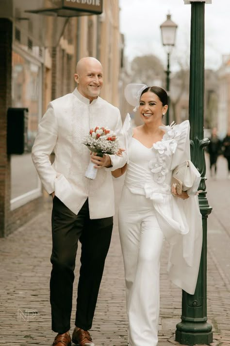 Terno with Meaningful Details | Philippines Wedding Blog Terno Filipiniana Wedding Dresses, Modern Filipina Wedding, Modern Filipiniana Gown Prom, Filipino Wedding Gown, Terno Filipiniana, Filipiniana Wedding Gown, Modern Filipiniana Wedding, Wedding Suit Dress, Pantsuit Wedding