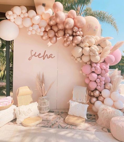 INSPIRATION💕 IDEAS💕 BALLOONS 💕 on Instagram: “Photo: @gabyballoondecor 💫 ⠀ Keep calm and stay inspired 💕 ⠀ Follow @make_a_wish_ua for more inspiration💕  Ping me in DM  to be sure we'll…” Pink White And Rose Gold Balloon Arch, Ballon Arch Pink White And Gold, Rainbow Balloon Arch, Champagne Balloons, Blowing Up Balloons, Rose Gold Balloons, Balloon Kit, Rainbow Balloons, Birthday Balloon Decorations