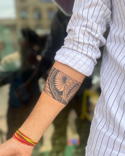 Arm Band Tattoo || Polynesian Band Tattoo || Wrist Band Tattoo Polynesian Band Tattoo Designs, Wrist Band Tattoo Men Design, Wrist Band Tattoo Men, Raj Tattoo, Band Tattoo Men, Band Arm Tattoo, Polynesian Band Tattoo, Arm Band Tattoo Designs, Maori Men