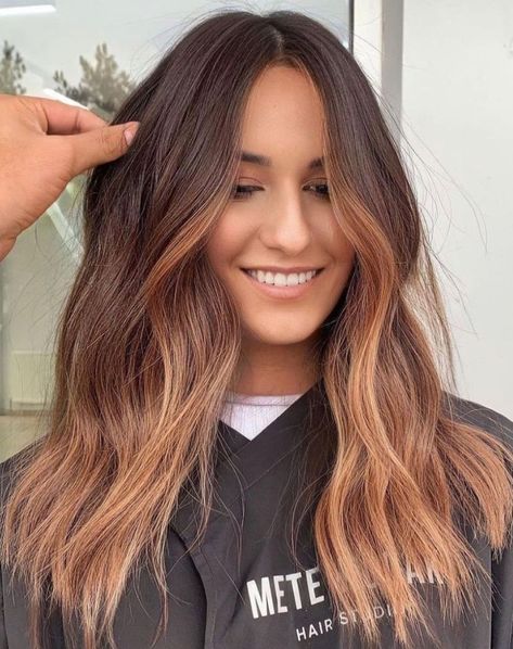 Brown Ombre with Pink Highlights for a Stunning Look Hairstyles For Brown Hair, Hairstyles Brown Hair, Deep Brown Hair, Hairstyles Brown, Balayage Straight, Ombre Hairstyles, Long Hair Highlights, Wine Red Nails, The Right Hairstyles