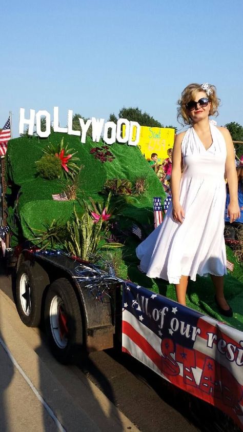 christmas parade hollywood theme | Parade Floats Hollywood Parade Float, Hoco 2023, Homecoming 2022, Homecoming Floats, Youth Cheer, Parade Ideas, Homecoming Parade, Hollywood Theme, Christmas Float