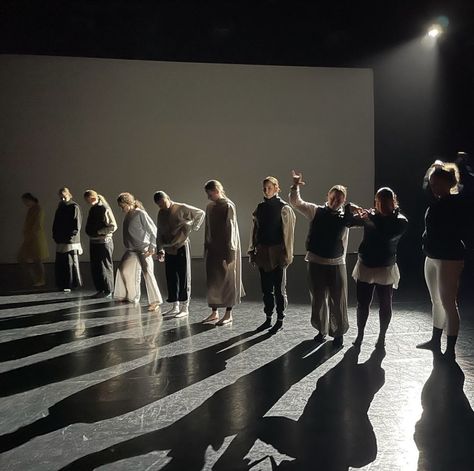 behind the scenes of tech rehearsal for ‘Nothing Really Comes To Rest’ by Anouk van Dijk, performed by LINK Dance Company, 2023 Dance Rehearsal Aesthetic, Singing Rehearsal, Dance Behind The Scenes, Dance Rehearsal, Film Dance, Van Dijk, Dance Company, Dance Pictures, 2025 Vision