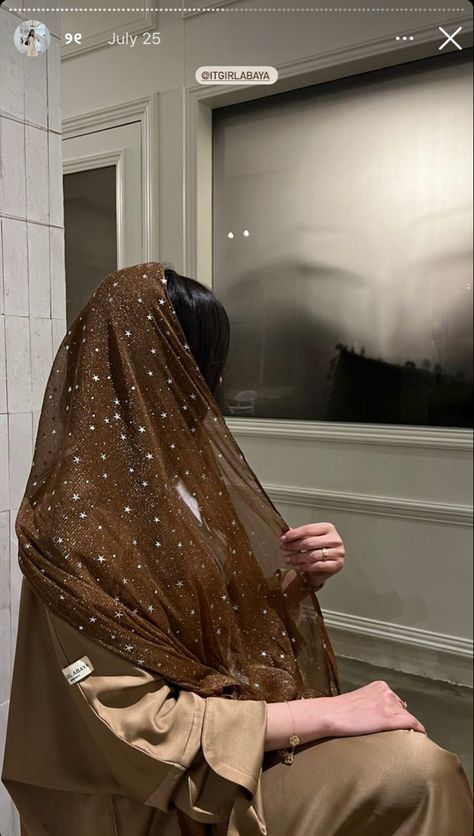 Khaleeji Abaya, Shawl