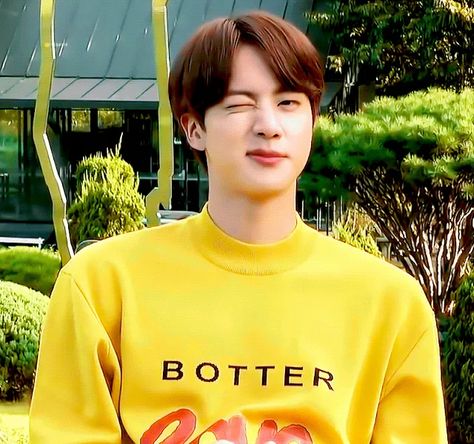 Purple Jin, Bts Comfort, Jin Gif, Bts Christmas, Bts Army Logo, Jin Wwh, World Wide Handsome, Korean Birthday, Bts Gif