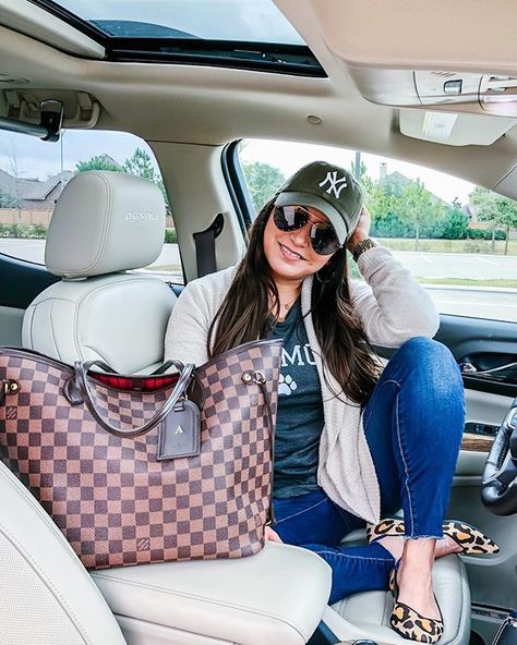 Louis Vuitton Favorite Mm Outfit, Neverfull Mm Outfit, La Outfits, Mommy Outfits, Houston Fashion, Little Family, Favorite Handbags, Stay In Bed, Neverfull Mm