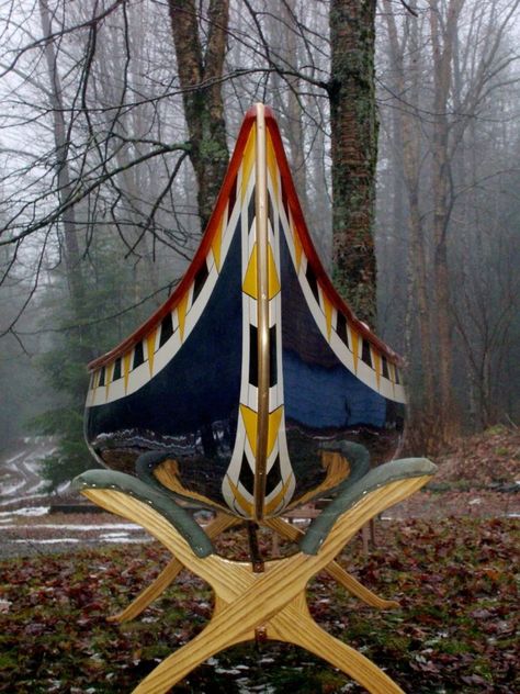 Popular Custom Options - Northwoods Canoe Co. Canoe Colors, Canoe For Sale, Trip Outfit Summer, Wood Kayak, Cedar Strip Canoe, Trip Hacks, Canoe Accessories, Wood Canoe, Canoe Building