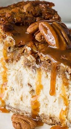 Brown Sugar Pecan Pie, Pecan Pie Cheesecake Recipe, Baking Pies, Super Easy Desserts, Pecan Pies, Yummy Cheesecake, Pecan Pie Cheesecake, Pecan Cheesecake, Coconut Dessert