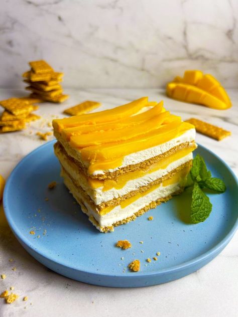 Filipino Mango Float Filipino Mango Float, Mango Float Filipino, Mango Float Recipe, Filipino Mango, Peach Mochi, Mango Float, Fresh Peach Recipes, Icebox Desserts, Float Recipes