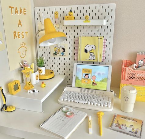 Bluetooth Aesthetic, Aesthetic Typewriter, Typewriter Keyboard, Yellow Desk, Dorm Style, Study Desk Decor, Desk Layout, Desk Inspo, Desk Inspiration