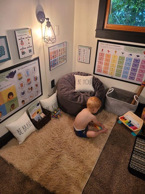 One Year Old Room Ideas, Mom And Toddler Room Ideas Shared, Toddler Apartment, Calm Down Corner At Home, One Year Old Room Ideas Boys, Small Apartment Play Area, Montessori Toddler Rooms Boy, Baby Play Room Ideas Boy, Play Room And Toddler Bedroom