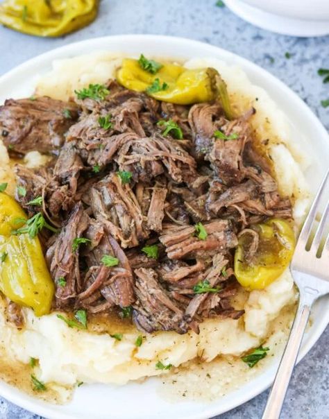 Homemade Au Jus, Beef Gravy Recipe, Delicious Pot Roast, Mississippi Roast Recipe, Dairy Free Mashed Potatoes, Crockpot Roast Recipes, Mississippi Roast, Pepperoncini Peppers, Mississippi Pot Roast