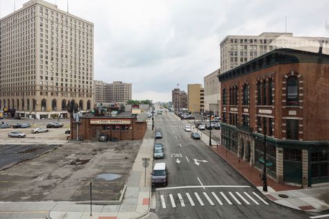 Detroit Slums | The future of the American city - FT.com Detroit Suburbs, Detroit Aesthetic, Background Reference, Aesthetic Landscape, American City, The Suburbs, American Cities, Inner City, The Future