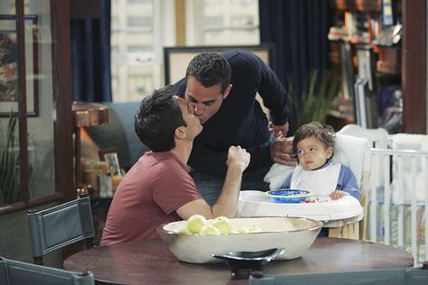 Vince D'Angelo with Will Truman raising their son Ben Truman ("Series Finale Part 2" in "Will & Grace") Will Truman, Lgbtq Couples, D Angelo, Will And Grace, Cheese Fondue, Unconditional Love, Ethnic Recipes, Quick Saves