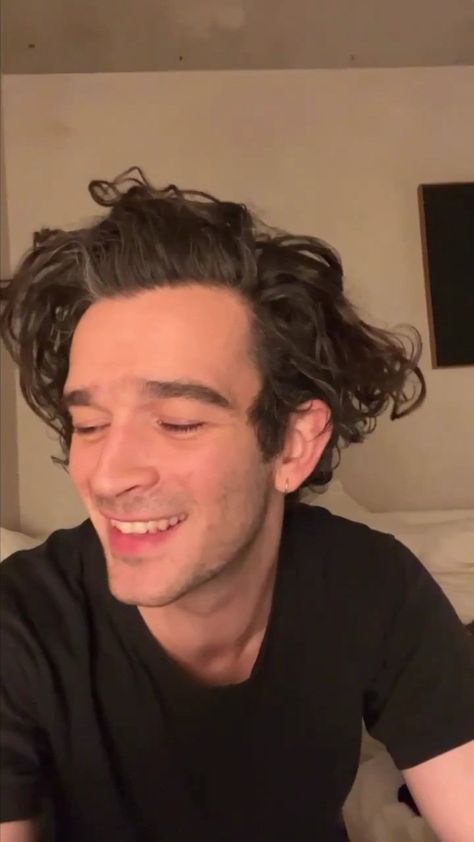 Cute Matty Healy, Matty Healy Mullet, Matty Healy Boyfriend Material, Matty Healy Wallpaper, Matty Healy Hair, Ratty Healy, Truman Black, Matthew Healy, Matt Healy