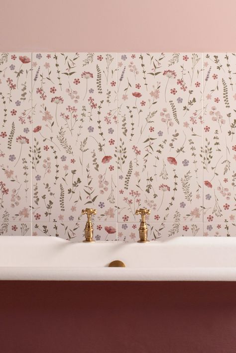 Floral Tile Bathroom, Cottage Kitchen Tiles, Tiles Ideas, Floral Bathroom, Tiles For Bathroom, Gorgeous Tile, Flower Tile, Perfect Paint Color, Floral Tiles